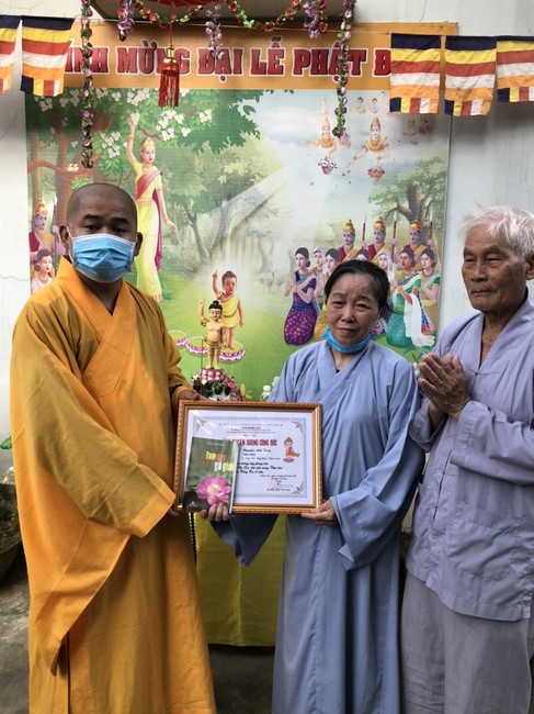Dong Cao Pagoda granting the merit certificate to Buddhists having  the design of Lumbini garden at home.